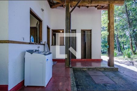 Casa de condomínio à venda com 400m², 5 quartos e 2 vagasÁrea de Serviço