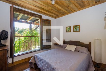 Casa de condomínio à venda com 400m², 5 quartos e 2 vagasSuíte