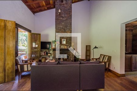 Casa de condomínio à venda com 400m², 5 quartos e 2 vagasSala