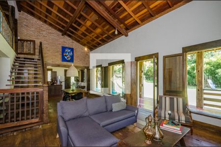 Casa de condomínio à venda com 400m², 5 quartos e 2 vagasSala