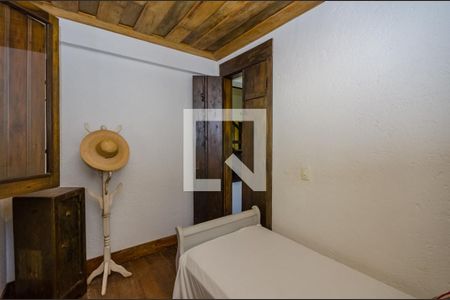 Casa de condomínio à venda com 400m², 5 quartos e 2 vagasQuarto 1