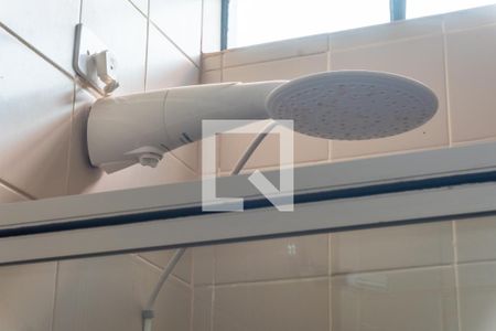 Banheiro de kitnet/studio para alugar com 1 quarto, 23m² em Asa Norte, Brasília