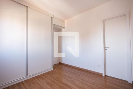 Suíte de apartamento para alugar com 2 quartos, 64m² em Jardim Eulália, Taubaté