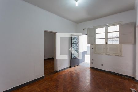Sala de casa para alugar com 3 quartos, 110m² em Santa Efigênia, Belo Horizonte