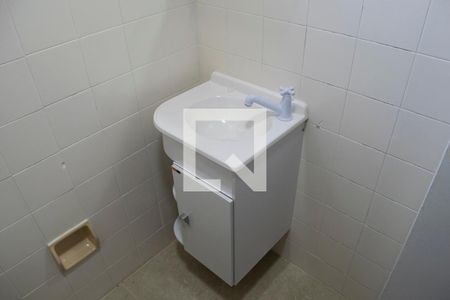 Banheiro de apartamento para alugar com 1 quarto, 55m² em Vila Amélia, São Paulo