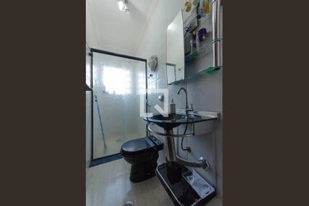 Casa à venda com 99m², 3 quartos e 1 vagaBanheiro