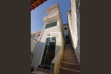 Casa à venda com 99m², 3 quartos e 1 vagaFachada Fundos