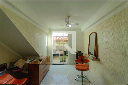 Casa à venda com 99m², 3 quartos e 1 vagaSalão