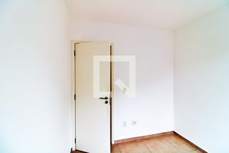 Quarto 2 de apartamento à venda com 2 quartos, 48m² em Jardim Santa Rosa, Taboão da Serra