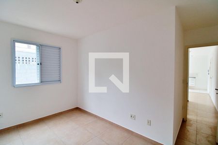 Quarto 1 de apartamento à venda com 2 quartos, 48m² em Jardim Santa Rosa, Taboão da Serra