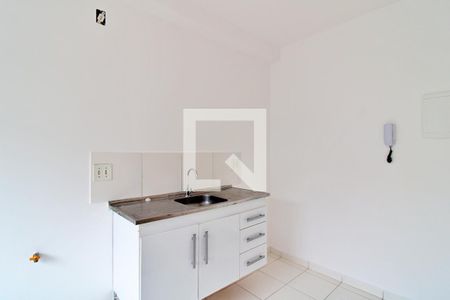 Cozinha de apartamento à venda com 2 quartos, 48m² em Jardim Santa Rosa, Taboão da Serra
