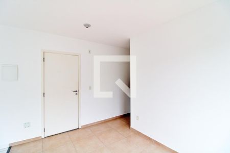 Sala de apartamento à venda com 2 quartos, 48m² em Jardim Santa Rosa, Taboão da Serra