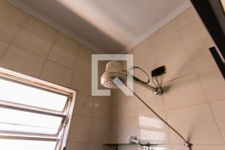 Casa à venda com 283m², 5 quartos e 2 vagasChuveiro