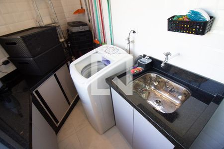 Apartamento à venda com 65m², 2 quartos e 2 vagasÁrea de Serviço