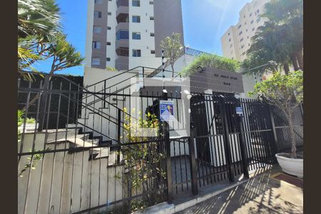 Apartamento à venda com 65m², 2 quartos e 2 vagasEntrada
