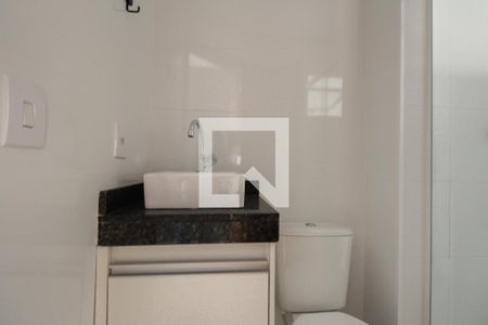 Banheiro  de apartamento para alugar com 2 quartos, 45m² em Penha de França, São Paulo