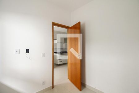 Quarto 1 de apartamento para alugar com 2 quartos, 45m² em Penha de França, São Paulo