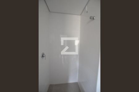 Banheiro da Suíte de apartamento à venda com 1 quarto, 31m² em Centro Histórico, Porto Alegre