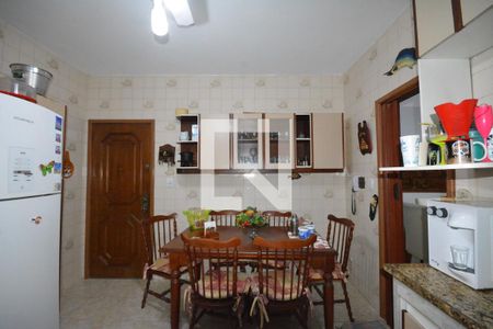 Apartamento à venda com 118m², 3 quartos e 2 vagasCozinha