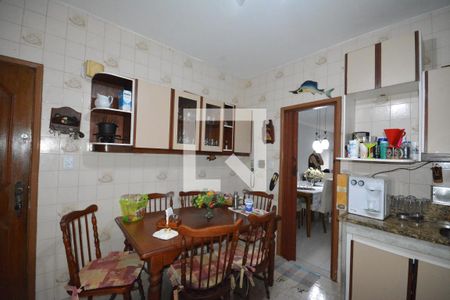 Apartamento à venda com 118m², 3 quartos e 2 vagasCozinha