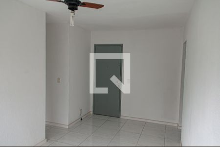Sala de apartamento para alugar com 1 quarto, 39m² em Pechincha, Rio de Janeiro