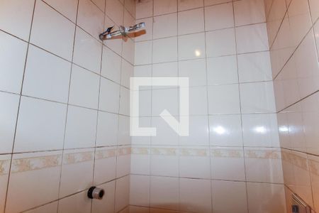 Suíte de casa para alugar com 3 quartos, 80m² em Vila Elze, São Paulo