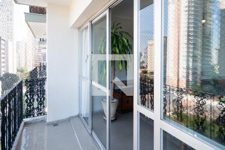 Apartamento para alugar com 110m², 3 quartos e 1 vagaVaranda