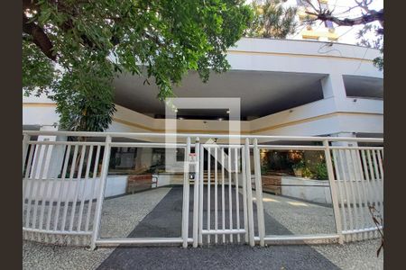 Apartamento à venda com 350m², 3 quartos e 3 vagasFachada