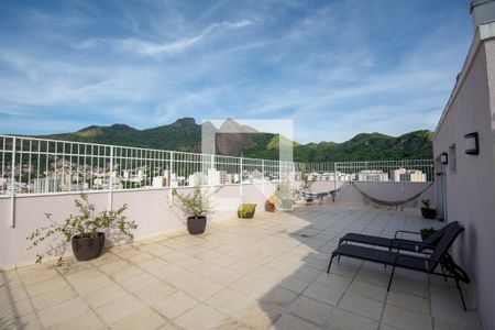 Apartamento à venda com 350m², 3 quartos e 3 vagasCobertura