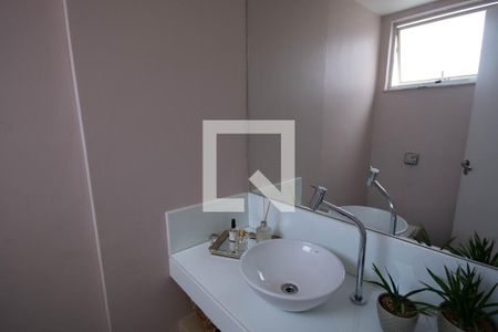 Apartamento à venda com 350m², 3 quartos e 3 vagasBanheiro 2