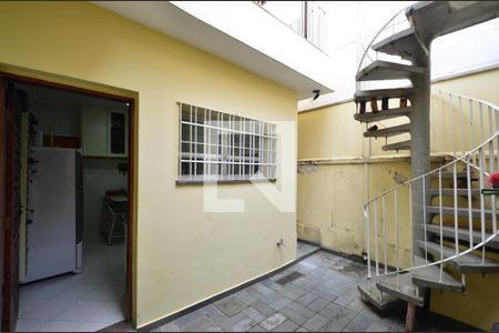 Casa à venda com 145m², 2 quartos e 1 vagaQuintal