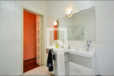 Casa à venda com 145m², 2 quartos e 1 vagaBanheiro Social