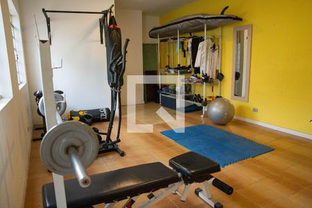 Casa à venda com 460m², 4 quartos e 2 vagasAcademia