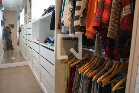 Casa à venda com 460m², 4 quartos e 2 vagasCloset do quarto 4