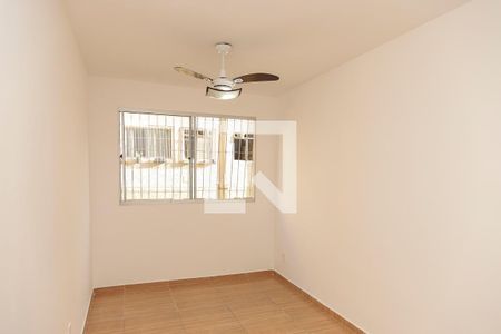 Sala de apartamento para alugar com 2 quartos, 45m² em Água Santa, Rio de Janeiro
