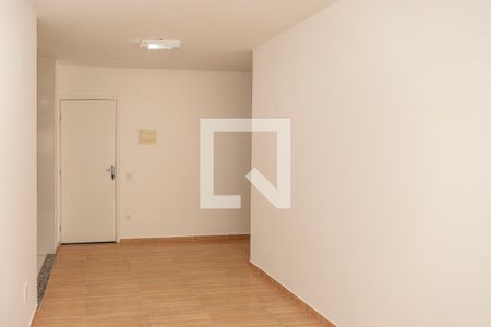 Sala de apartamento para alugar com 2 quartos, 45m² em Água Santa, Rio de Janeiro