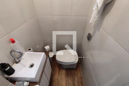 Lavabo  de casa para alugar com 2 quartos, 90m² em Jardim Aricanduva, São Paulo