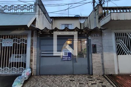 Casa para alugar com 90m², 2 quartos e 1 vagaFachada