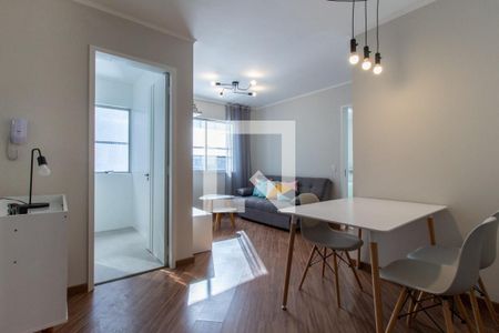 Sala de apartamento à venda com 2 quartos, 39m² em Centro, Curitiba