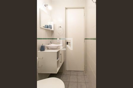 Apartamento à venda com 39m², 2 quartos e sem vaga Apartamento à venda com 39m², 2 quartos e sem vagaBanheiro Social
