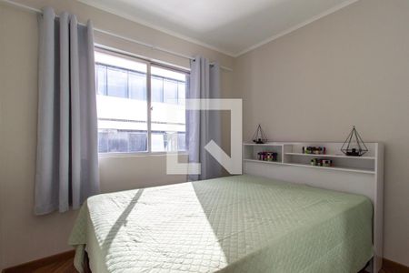 Quarto 1 de apartamento à venda com 2 quartos, 39m² em Centro, Curitiba
