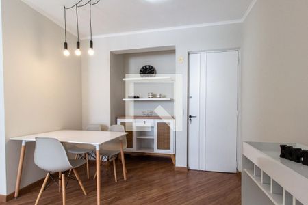 Sala de apartamento à venda com 2 quartos, 39m² em Centro, Curitiba