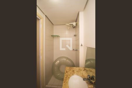 Casa de condomínio para alugar com 245m², 3 quartos e 2 vagas Casa de condomínio para alugar com 245m², 3 quartos e 2 vagasBanheiro de Serviço