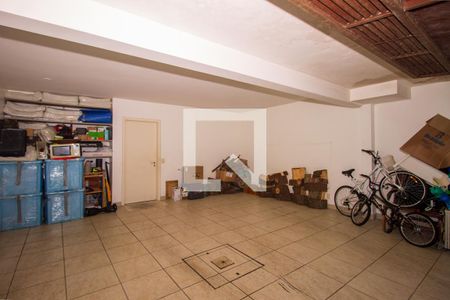 Casa de condomínio para alugar com 245m², 3 quartos e 2 vagas Casa de condomínio para alugar com 245m², 3 quartos e 2 vagasGaragem