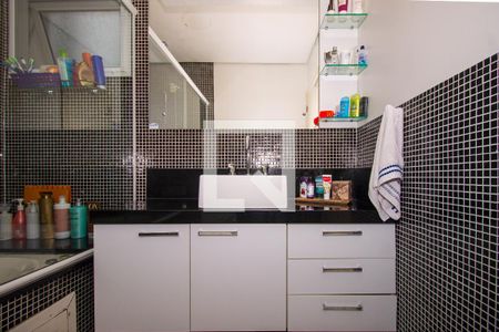 Casa de condomínio para alugar com 245m², 3 quartos e 2 vagas Casa de condomínio para alugar com 245m², 3 quartos e 2 vagasBanheiro da Suíte