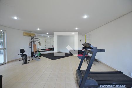 Casa de condomínio para alugar com 245m², 3 quartos e 2 vagasAcademia