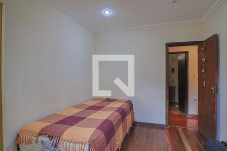 Casa à venda com 354m², 4 quartos e 7 vagasQuarto 2 - Suíte 