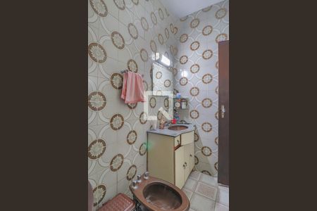 Casa à venda com 354m², 4 quartos e 7 vagasBanheiro Quarto 4 - Suíte Banheiro Quarto 4 - Suíte 