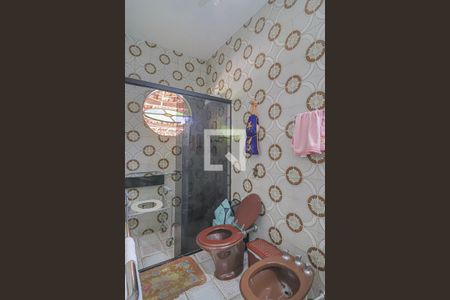 Casa à venda com 354m², 4 quartos e 7 vagasBanheiro Quarto 4 - Suíte 