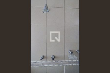 Casa à venda com 354m², 4 quartos e 7 vagasBanheiro Quarto 2 - Suíte 